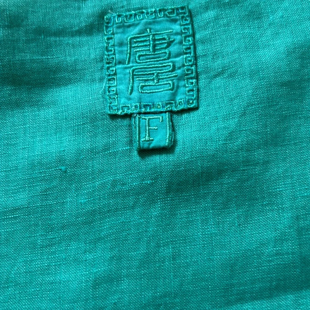Linen - Picture 12 of 13